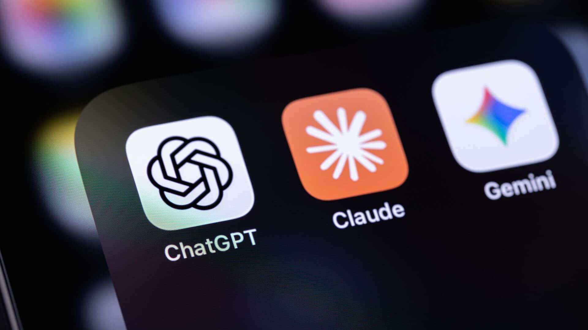 ChatGPT, Gemini, Claude și Grok au picat la nivel mondial. Zeci de mii de utilizatori au raportat probleme