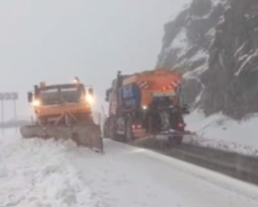 Ninsori abundente pe Transfăgărășan pentru a doua noapte la rând. Cum se circulă în zona Bâlea Lac