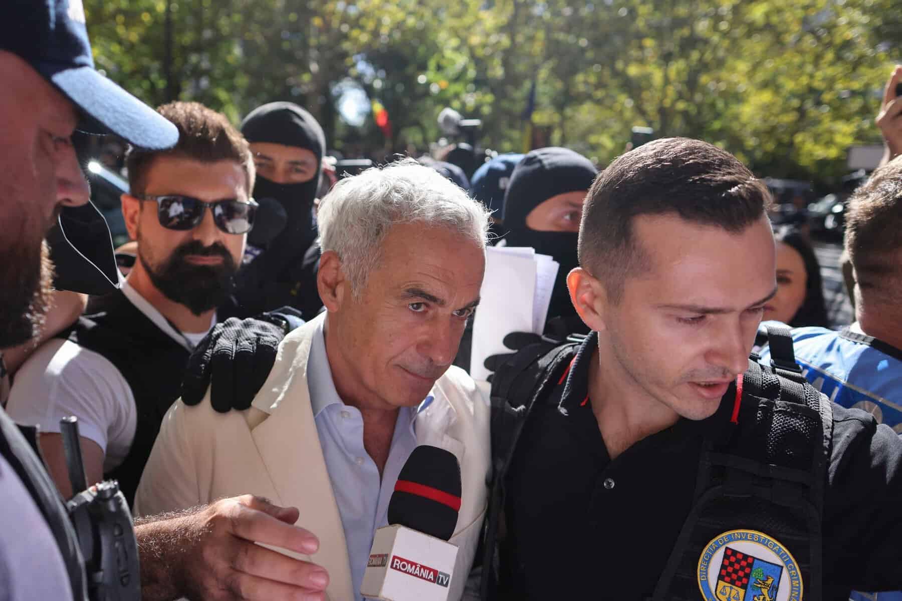 Ce secrete ascunde vila lui Călin Georgescu din Mogoșoaia? Cât valorează proprietatea și de ce ar putea fi greu de vândut Ce secrete ascunde vila lui Călin Georgescu din Mogoșoaia? Cât valorează proprietatea și de ce ar putea fi greu de vândut