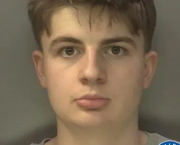 Primele imagini cu Maria Săceanu, românca ucisă în Marea Britanie. Criminalul de 19 ani a pregătit un adevărat scenariu pentru crimă Primele imagini cu Maria Săceanu, românca ucisă în Marea Britanie. Criminalul de 19 ani a pregătit un adevărat scenariu pentru crimă