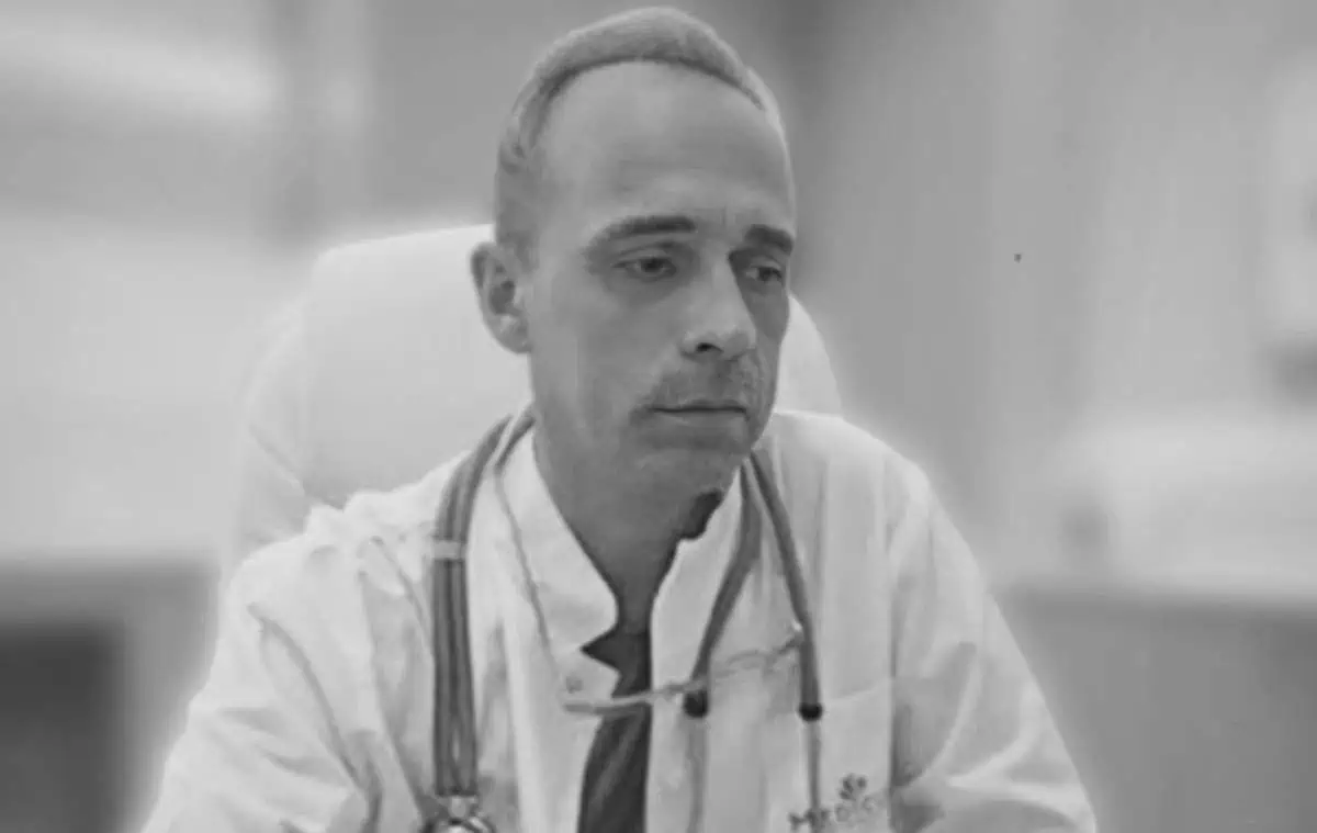Doliu în lumea medicală din România. Doctorul Sorin Manu a murit subit. Mesajul emoționant transmis de clinica unde a lucrat Doliu în lumea medicală din România. Doctorul Sorin Manu a murit subit. Mesajul emoționant transmis de clinica unde a lucrat