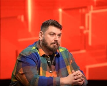 Lupta cu depresia din spatele glumelor de pe scenă. Mărturisirile lui Micutzu: „Am reușit doar ridicându-mă din pat” Lupta cu depresia din spatele glumelor de pe scenă. Mărturisirile lui Micutzu: „Am reușit doar ridicându-mă din pat”