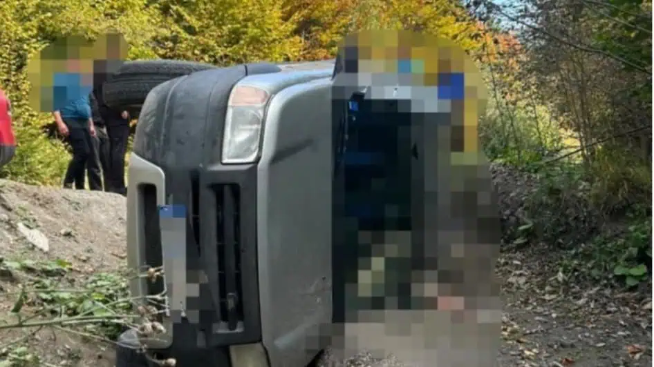 Tragedie în Brașov. Doi soți de 78 și 80 de ani, dispăruți de trei zile, găsiți fără viață într-o mașină răsturnată