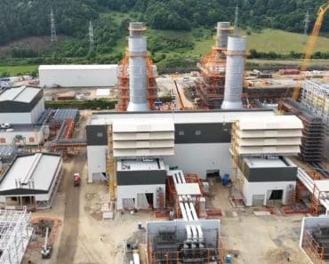 Prima turbină pe gaz a centralei Mintia a fost pornită. Bolojan: „Mai multă energie produsă în țară, mai puține importuri”