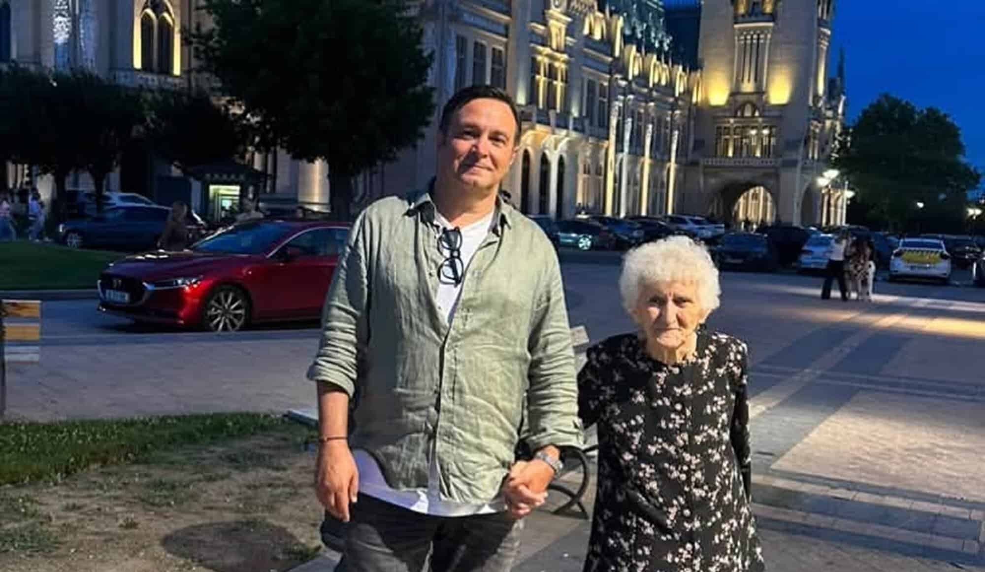 Daniel Buzdugan, mesaj emoționant la o lună de la moartea mamei sale: „Nu m-am obișnuit cu ideea”. În ce își găsește alinarea Daniel Buzdugan, mesaj emoționant la o lună de la moartea mamei sale: „Nu m-am obișnuit cu ideea”. În ce își găsește alinarea