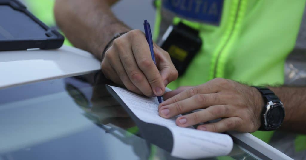 Când se șterg punctele de penalizare și ce prag duce la suspendarea permisului. Cum verifici online câte ai acumulat