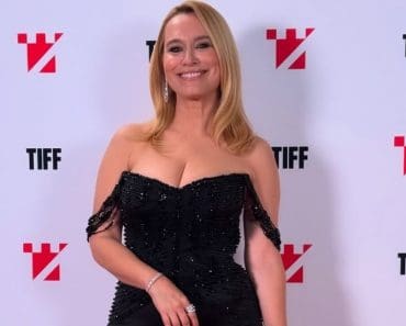 „Vorbesc cu o geantă-cățel!” Andreea Esca, despre experiența inedită de la Bucharest Fashion Week „Vorbesc cu o geantă-cățel!” Andreea Esca, despre experiența inedită de la Bucharest Fashion Week