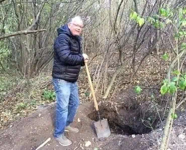 O familie de polonezi a îngropat o comoară înainte de a fugi în România. Descoperirea făcută după 80 de ani