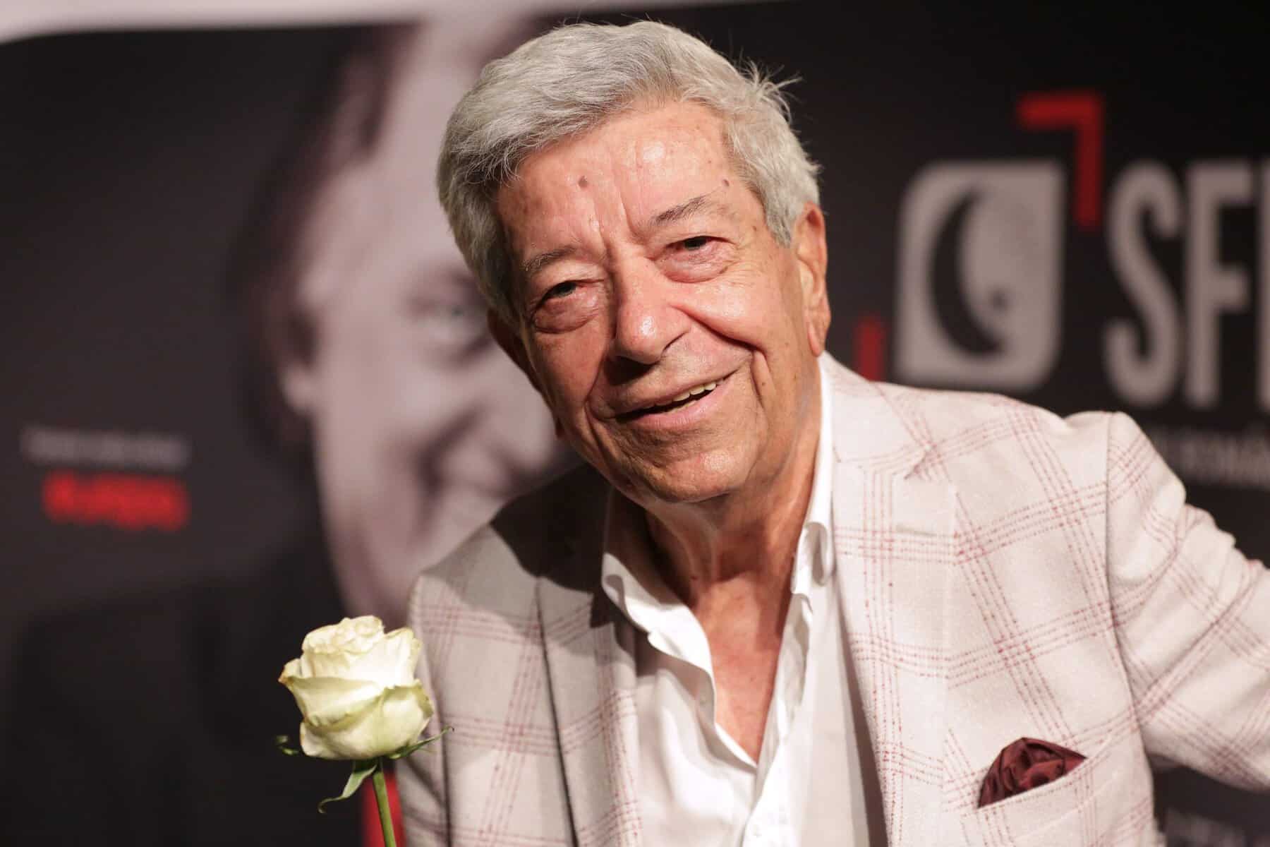 Actrița de la Hollywood care l-a cucerit pe Ion Dichiseanu. Regretatul actor ar fi împlinit 93 de ani Actrița de la Hollywood care l-a cucerit pe Ion Dichiseanu. Regretatul actor ar fi împlinit 93 de ani