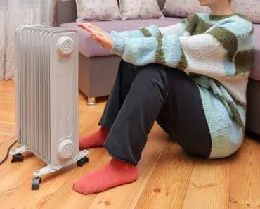 Cât curent consumă un calorifer electric față de un convector electric. Care dintre ele este mai eficient pentru încălzire