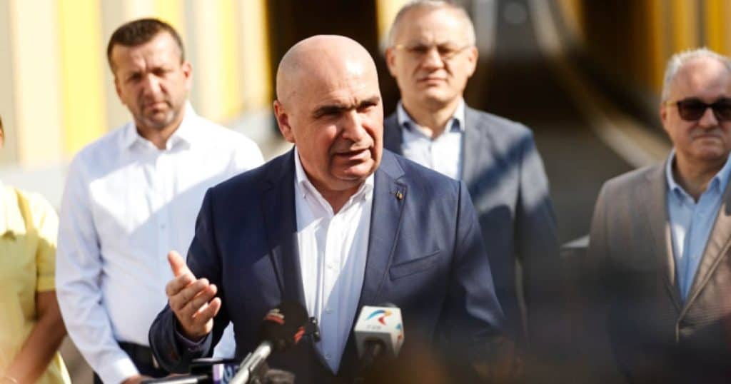 Val de demisii: demnitarii PNL renunță la funcții, la cererea partidului, înaintea votului pentru guvernul Luca Niculescu