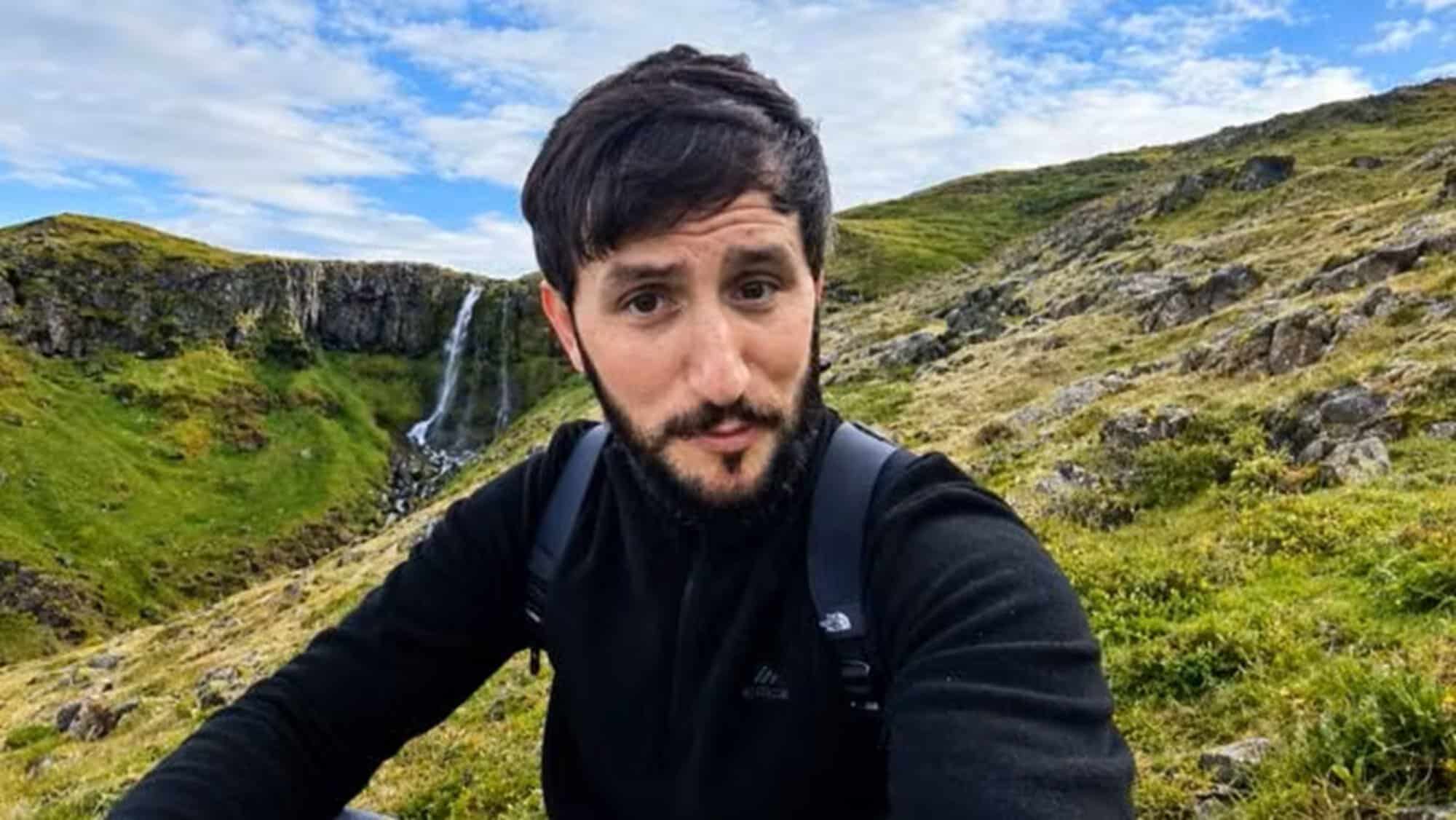 Ce spune un tânăr despre condițiile de muncă din Islanda. Orele suplimentare sunt plătite cu un spor de 90%