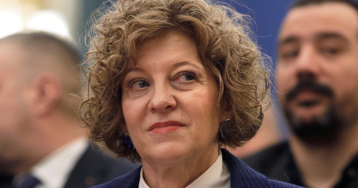 Oana Gheorghiu, după criticile lui Grindeanu la adresa lui Bolojan: „Atacurile politice nu plătesc facturi și nu reduc deficitul”