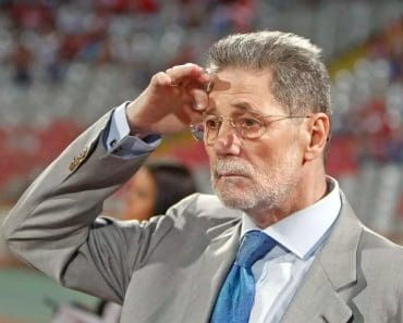 Conacul lui Cornel Dinu, scos la vânzare. Pe ce sumă este dată proprietatea de vacanță care poartă numele nepoatei sale
