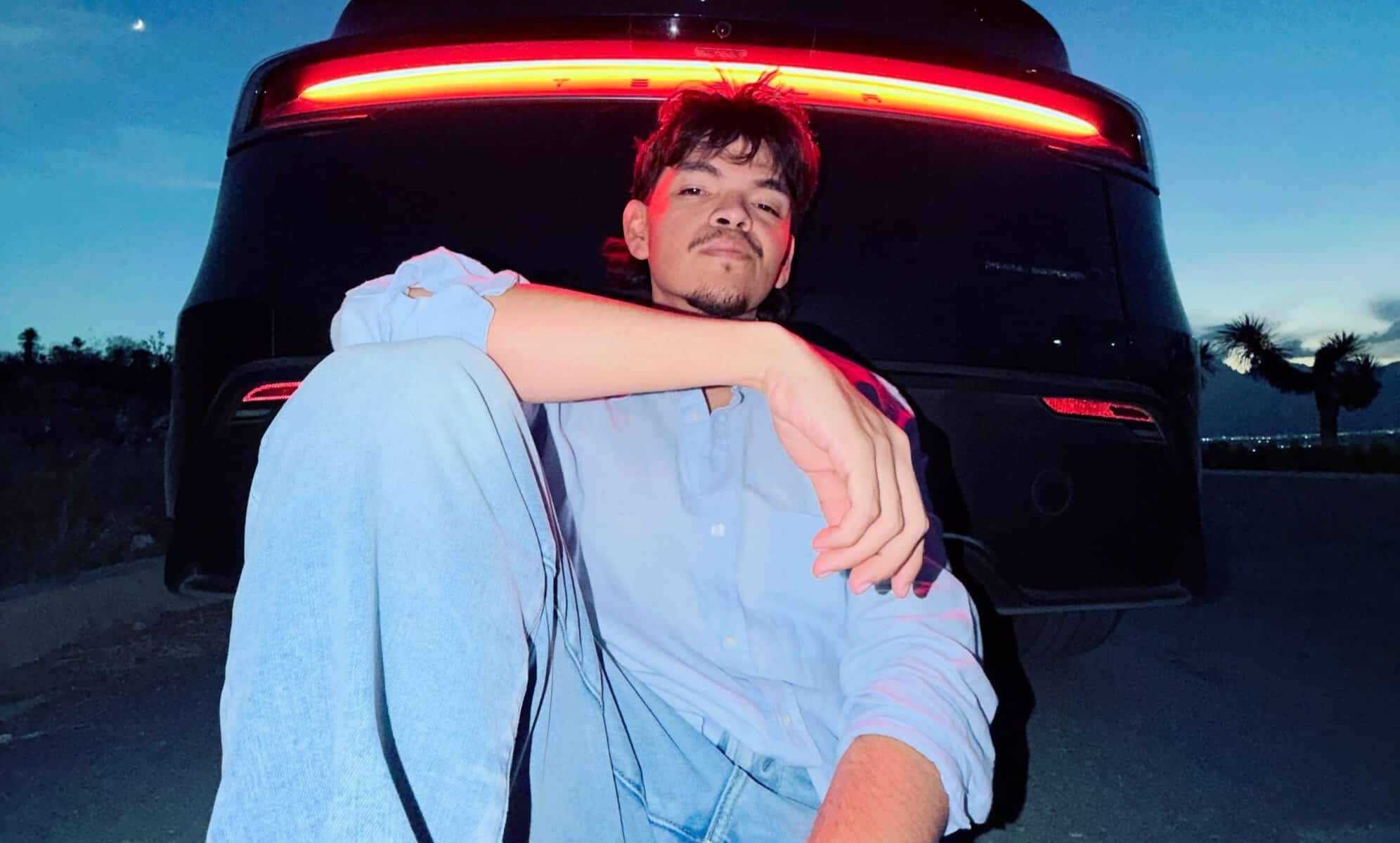 Moarte fulgerătoare în lumea influencerilor! Komanche s-a stins din viață la 30 de ani. Mesajul dureros transmis de managerul său Moarte fulgerătoare în lumea influencerilor! Komanche s-a stins din viață la 30 de ani. Mesajul dureros transmis de managerul său