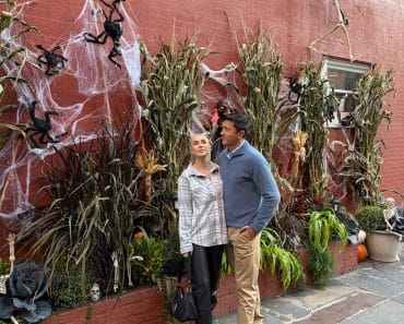 Cum petrec vedetele Halloweenul! Anamaria Prodan pregătește o petrecere de pomină în Malibu, în timp ce Elena Ionescu refuză să mai sărbătorească Cum petrec vedetele Halloweenul! Anamaria Prodan pregătește o petrecere de pomină în Malibu, în timp ce Elena Ionescu refuză să mai sărbătorească