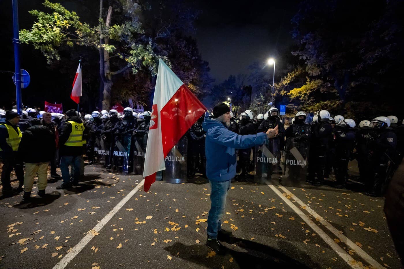 Criză în Polonia: ambasadorii din România și China au demisionat. Președintele se întâlnește cu partidele. Care e mărul discordiei Criză în Polonia: ambasadorii din România și China au demisionat. Președintele se întâlnește cu partidele. Care e mărul discordiei