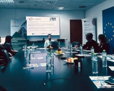AE3R Ploiești-Prahova și reprezentanți din Italia, reuniți la Ploiești pentru promovarea renovării energetice a locuințelor prin proiectul european LIFE ReHABITA