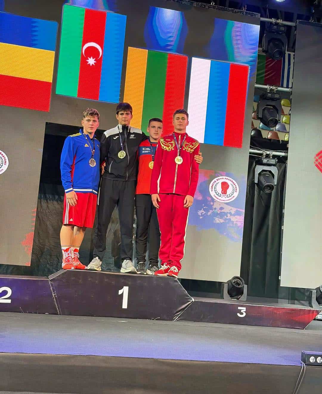 Medalie de argint chiar de la prima participare la un Campionat European!