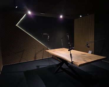 Studio de podcast pentru comunitate, amenajat de Consiliul Județean Prahova la Palatul Culturii din Ploiești. Cine poate folosi gratuit spațiul
