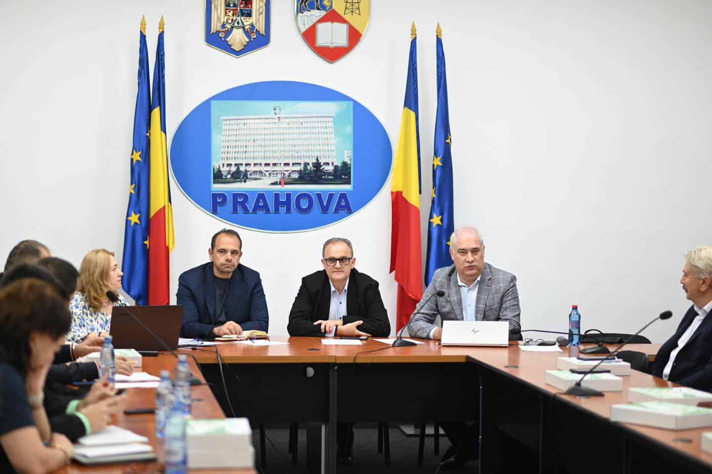 8 milioane de euro pentru dezvoltarea mediului de afaceri din Prahova. Virgil Nanu susține realocarea fondurilor europene către antreprenori