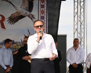 Virgil Nanu, mesaj de Sfânta Parascheva pentru prahoveni: „Vă doresc sănătate, liniște în case și oameni dragi aproape”