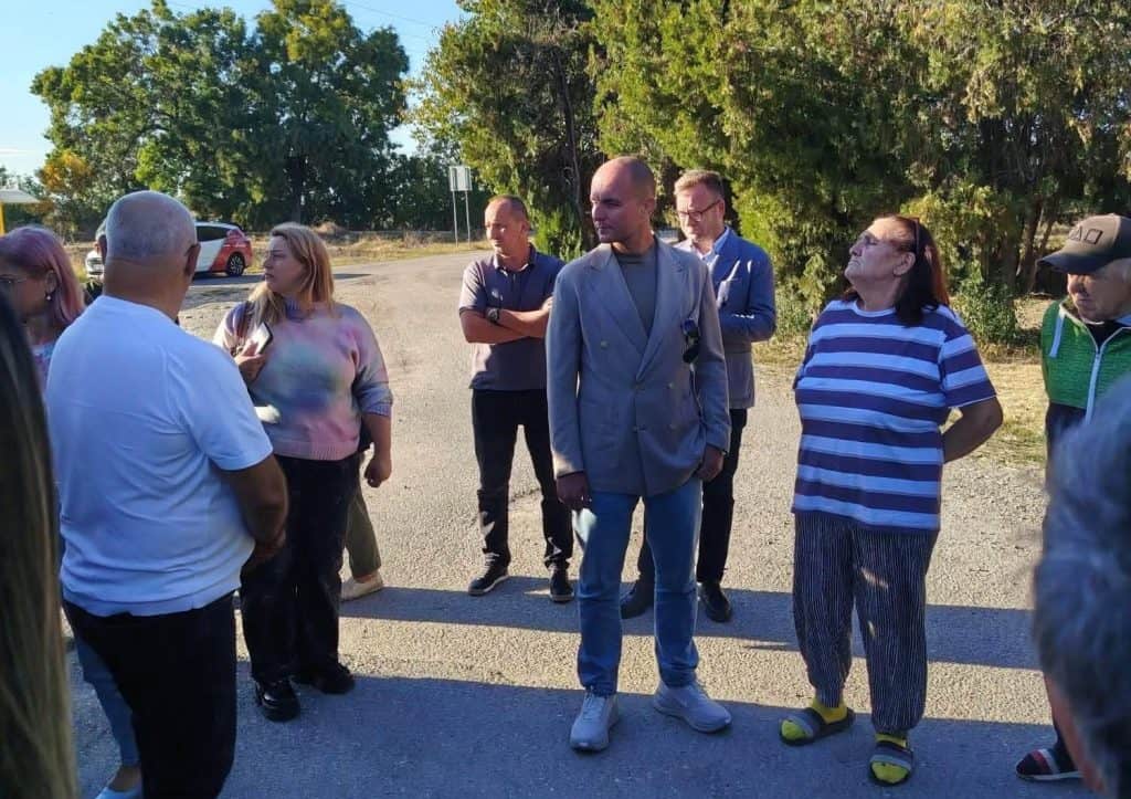 Deputatul Andrei Gușă (AUR), în cartierul Ploiești Triaj: Oamenii cer un drum practicabil!