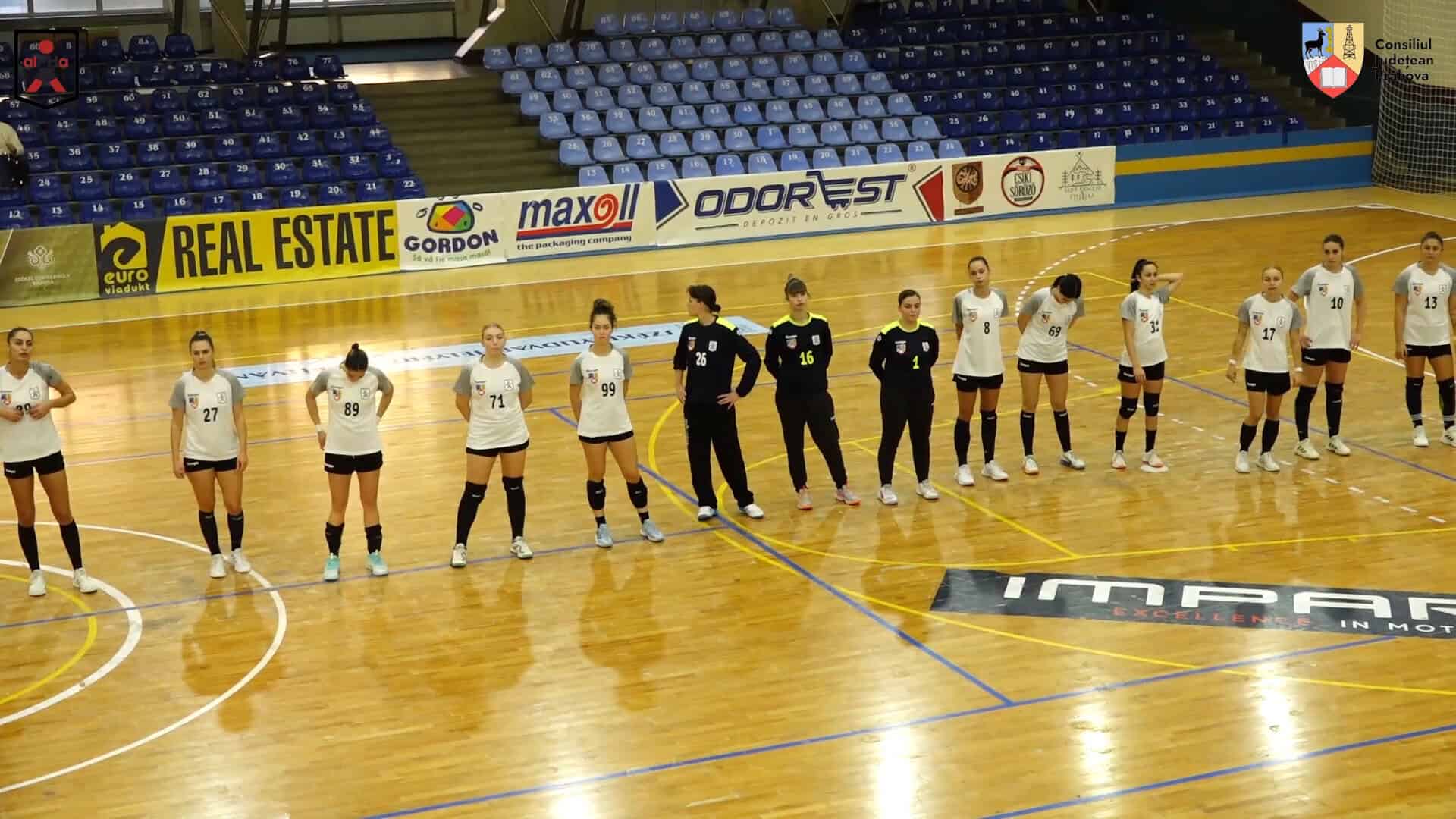 Prahova s-a “revărsat” în Harghita! Echipa de handbal a dat cele mai multe goluri în „intermediară” Prahova s-a “revărsat” în Harghita! Echipa de handbal a dat cele mai multe goluri în „intermediară”