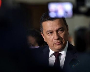 Sorin Grindeanu i-a cerut lui Luca Niculescu „să facă o schimbare pentru care să fie susţinut de majoritate”. Liderul PSD spune că partidul său este pregătit de alegeri anticipate Sorin Grindeanu i-a cerut lui Luca Niculescu „să facă o schimbare pentru care să fie susţinut de majoritate”. Liderul PSD spune că partidul său este pregătit de alegeri anticipate