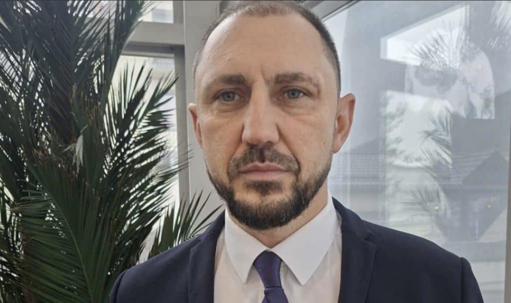 Subprefectul Lucian Moise (USR) a plecat acasă. Și Marius Soare (PNL) a demisionat de la Prefectura Prahova