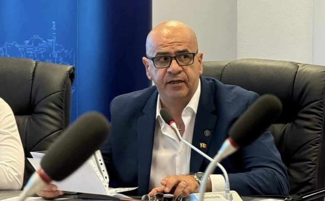 Gerard Georgescu, atac voalat la adresa conducerii Ploieștiului? „Gay, nevastă cu ONG și ofițer de informații” – mesajul activistului despre mafia din politică