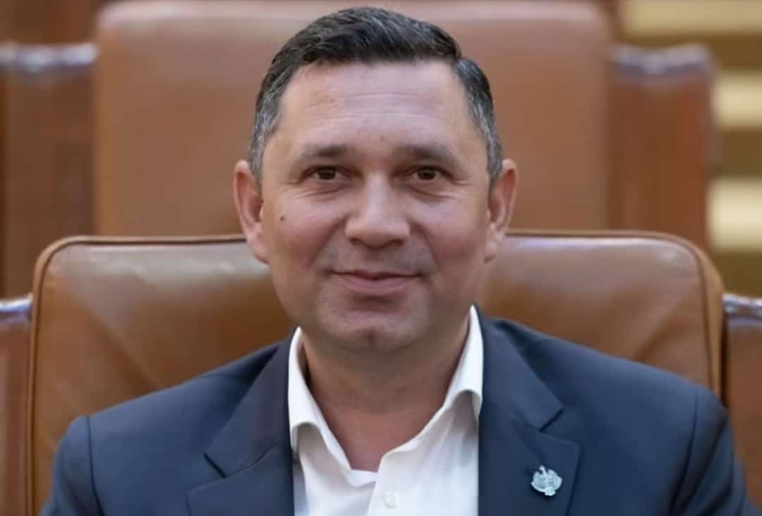 Bogdan Toader pune punct speculațiilor despre cine conduce Guvernul: „Premierul este Luca Niculescu, punct!” Mesaj tranșant pentru cei care fac politică pe Facebook
