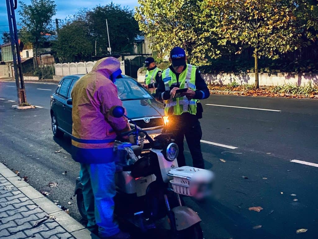 VIDEO: Filtre în mai multe localități. Acțiune de amploare a polițiștilor prahoveni