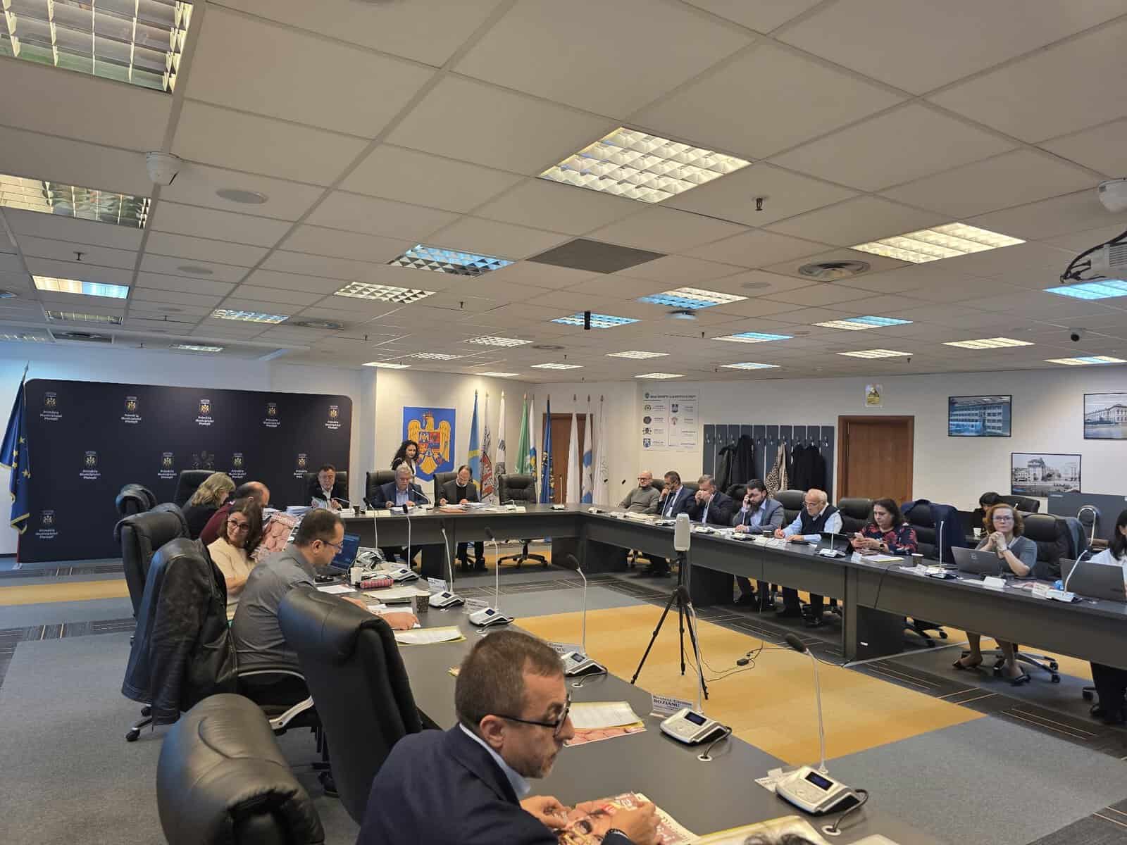 Când se aprinde și se stinge lumina la Ploiești. A fost modificat programul iluminatului public