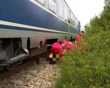 Accident feroviar mortal la Brazi. Un bărbat de 73 de ani a fost călcat de tren Accident feroviar mortal la Brazi. Un bărbat de 73 de ani a fost călcat de tren