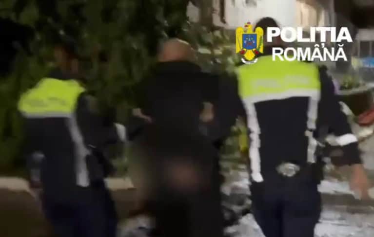 Bărbat din Câmpina reținut de polițiști: A furat o mașină, a condus-o beat și avea permisul suspendat Bărbat din Câmpina reținut de polițiști: A furat o mașină, a condus-o beat și avea permisul suspendat