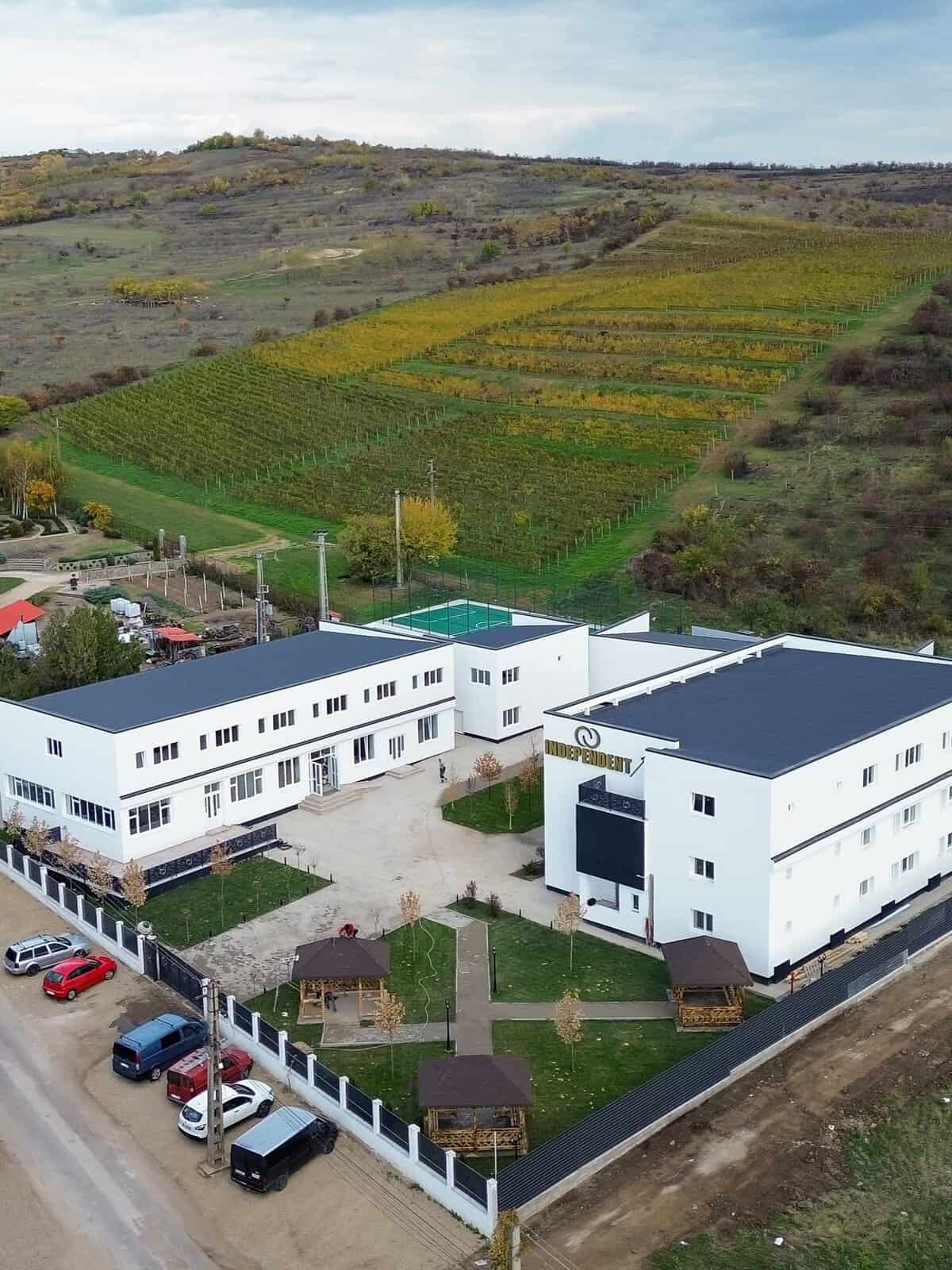 Dependența de droguri nu face diferențe între oameni. Clinica Independent din Prahova oferă sprijin pentru recuperare