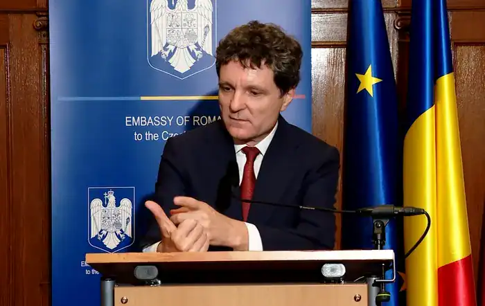 Nicușor Dan anunță că AUR nu va fi cooptat la guvernare și că interdicția sa va fi condiție obligatorie pentru viitorul premier desemnat. „O prezență AUR la guvernare ar afecta relația cu partenerii noștri” Nicușor Dan anunță că AUR nu va fi cooptat la guvernare și că interdicția sa va fi condiție obligatorie pentru viitorul premier desemnat. „O prezență AUR la guvernare ar afecta relația cu partenerii noștri”
