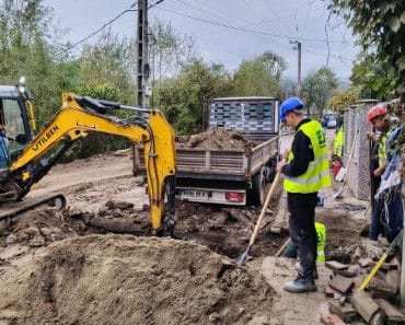 Primaria Slanic: Lucrările de reabilitare a sistemului de canalizare înaintează