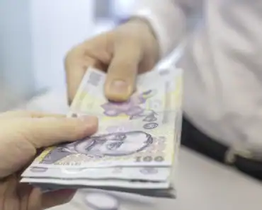 Decizie majoră: Românii țepuiți prin ROBOR vor primi banii înapoi de la bănci în 45 de zile / Legea a trecut de Senat și se aplică inclusiv contractelor de credit care au încetat Decizie majoră: Românii țepuiți prin ROBOR vor primi banii înapoi de la bănci în 45 de zile / Legea a trecut de Senat și se aplică inclusiv contractelor de credit care au încetat